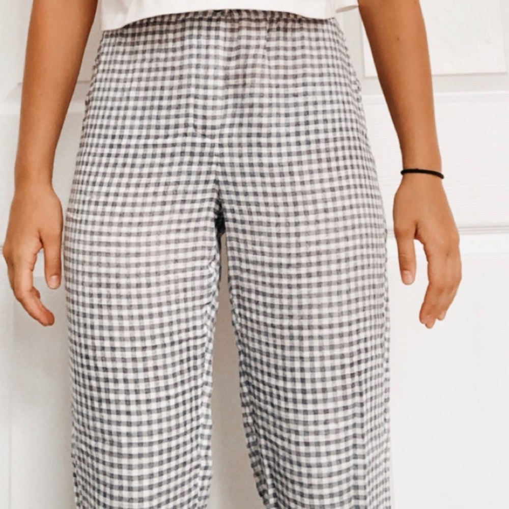 BRANDY MELVILLE GINHAM PANTS